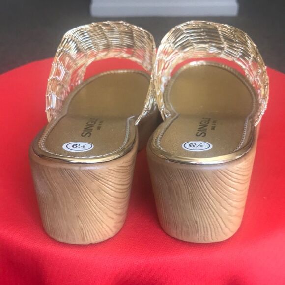 SINGLE SHOES - Picture 4 of 7